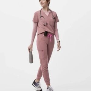 FIGS Zamora Joggers + Catarina Top Scrub Set S Mauve